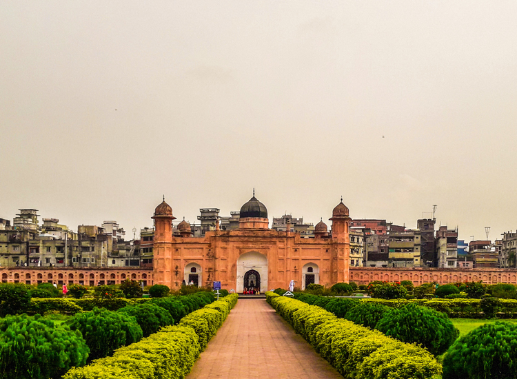 Lalbagh Fort: Echoes of an Unfinished Mughal Dream